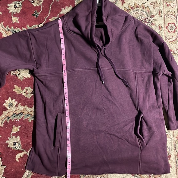 UGG Maroon Cowl Neck Pullover Sweatshirt 3/4 Sleeves Size XL - Picture 10 of 10